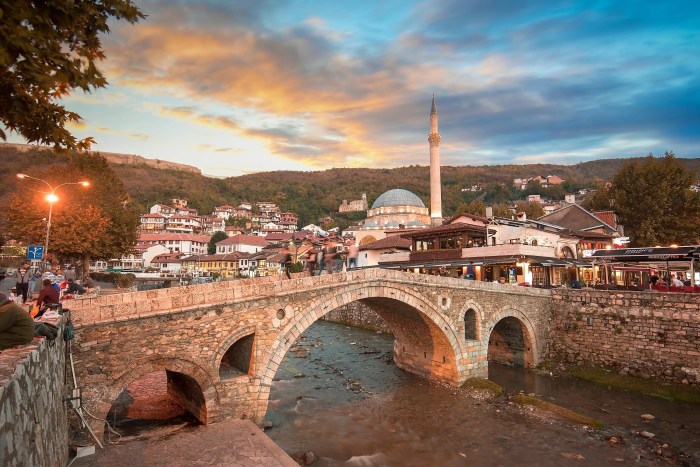 Kosovo - WorldAtlas Kosovo businesses block roads over power price hike