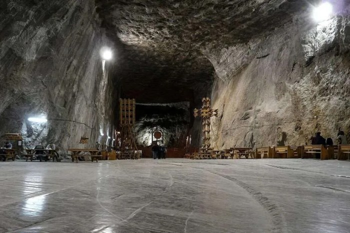 Heavy floods threaten romanias praid salt mine tourism magnet