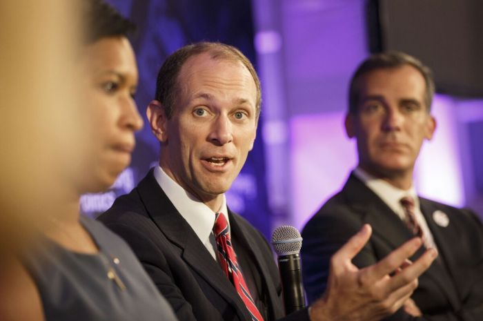 Fed's Goolsbee: Interest rates will be lower by the end of 2025 | Forexlive Fed likely track lower rates after bumpy period says goolsbee