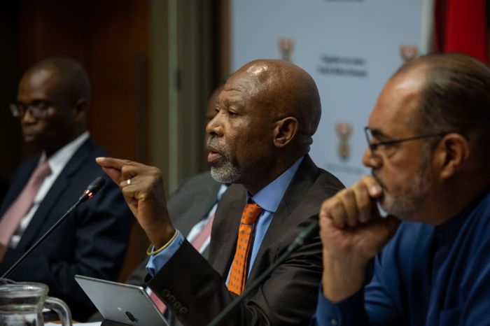 South african rand weakens interest rate decision ahead