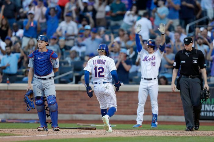 August 14: Dodgers 2, Mets 1 (10) - True Blue LA Mets squander late lead then hold off dodgers 10