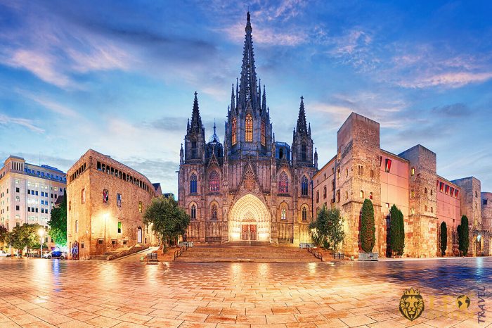 Top 15 Popular Attractions in Barcelona, Spain | LeoSystem.travel Spain v france not ballon dor decider says yamal
