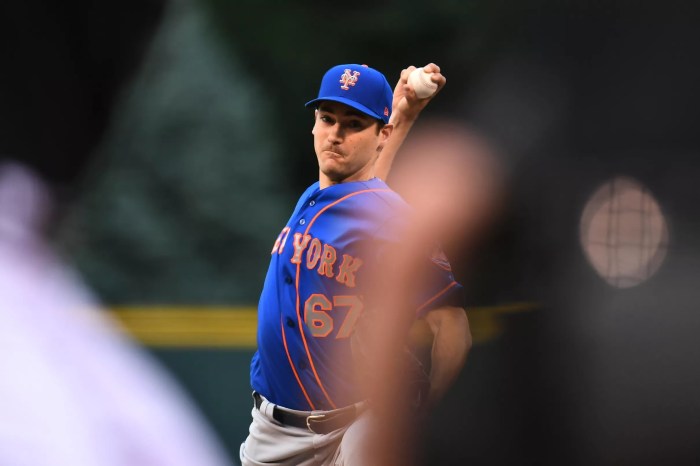 Rockies stifle scuffling Mets, 5-2 | Reuters Mets slug three homers win over rockies