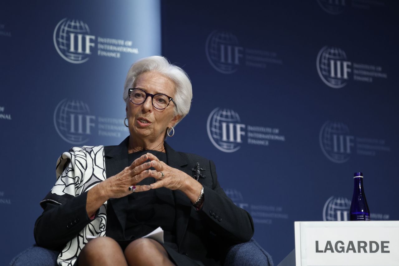 Ecbs lagarde says foreign investors are confident about europe