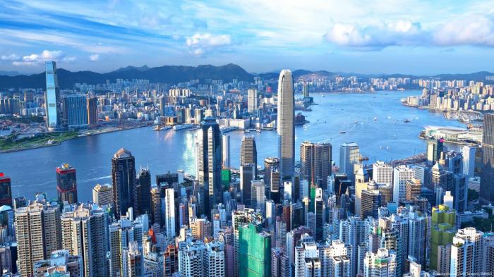 Hong kongs leader says maintain us dollar peg despite geopolitical tensions