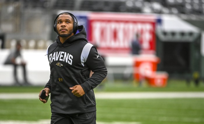Reports broncos sign rb jk dobbins 1 year deal