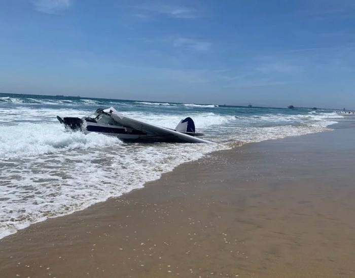 Small plane carrying six crashes pacific ocean off san diego