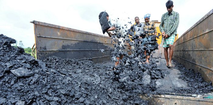 Indias 80 bln coal power boom is running short water