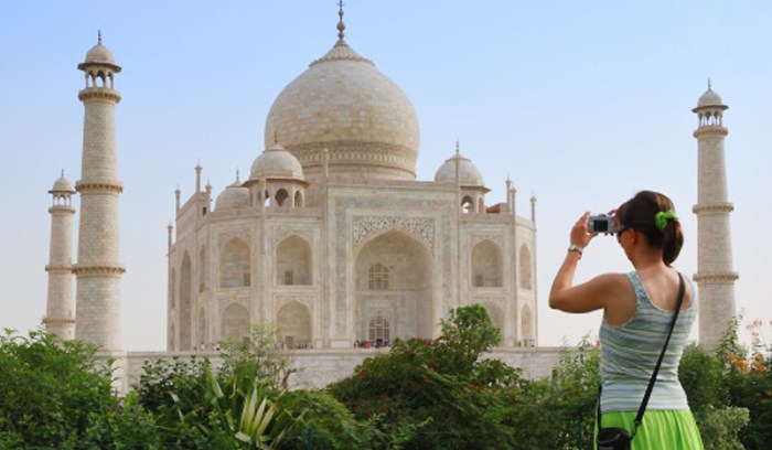 India finalises new ev scheme offers import tax cuts local production