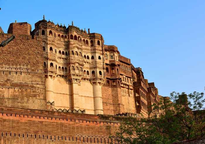 HD wallpaper: india, hyderabad, road, construction, electric ... India cenbank set ease rules small ticket gold loans governor says