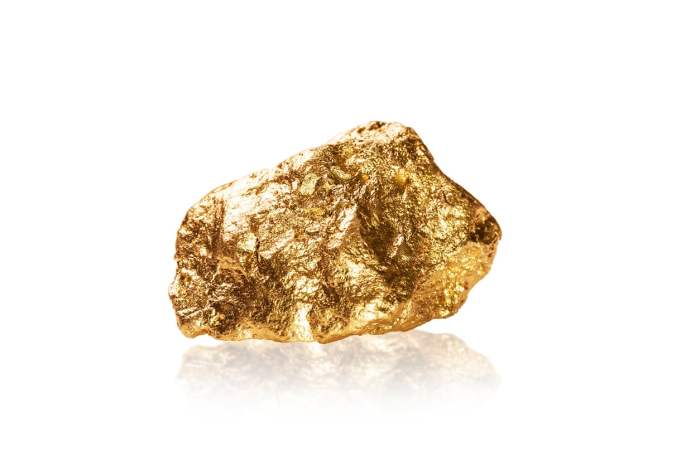 Gold holds firm markets await us payroll data direction