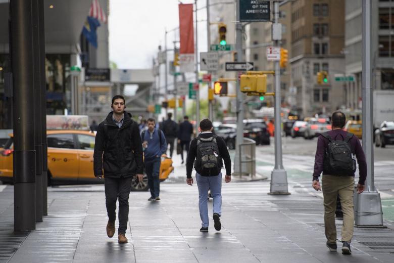 Weekly U.S. jobless claims increase to 230,000, in line with expectations Us weekly jobless claims rise more than expected labor market eases