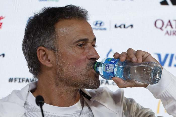 Luis Enrique struggling to come back to phrases with greatest ever ... Experience struggle have prepared psg champions league glory says luis enrique