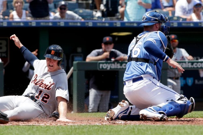 Royals 10, Tigers 3 Mlb roundup royals edge tigers 1 0 pitchers duel