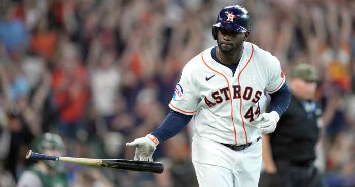 Astros rest yordan alvarez hand aim split series with rays