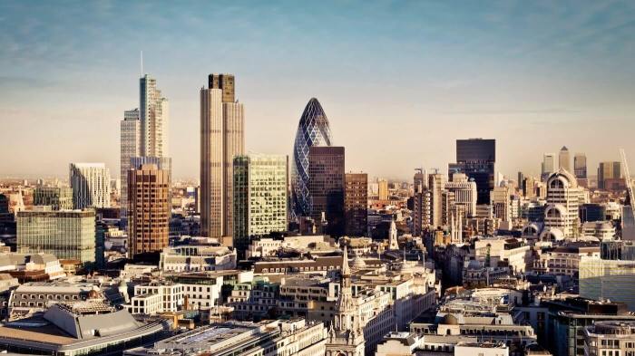 Uks hiscox names former man group ceo peter clarke new chairman