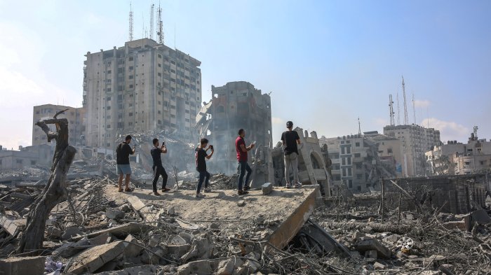 Palestinians wary us backed aid group begins operations gaza