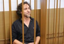 Russia detains french man who entered country paddle board